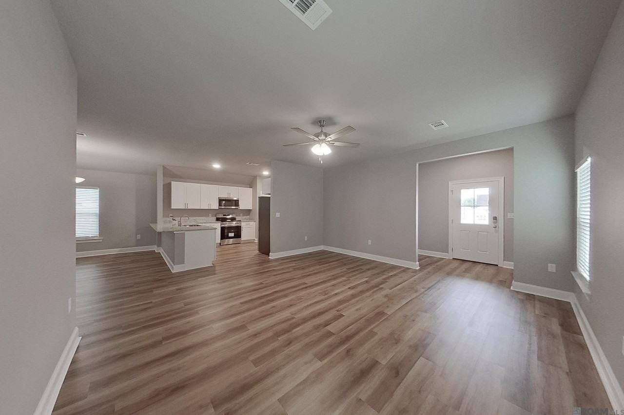 22877 Balsam Dr - Photo 7 of 31