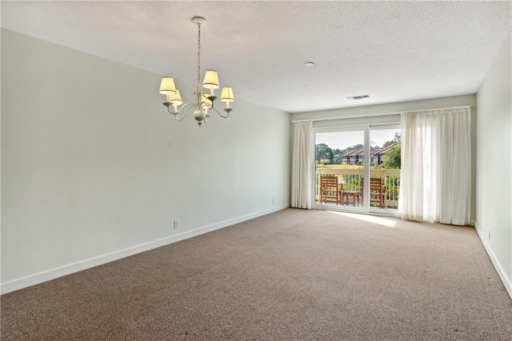 286 Moss Oak Cir - Photo 2 of 20