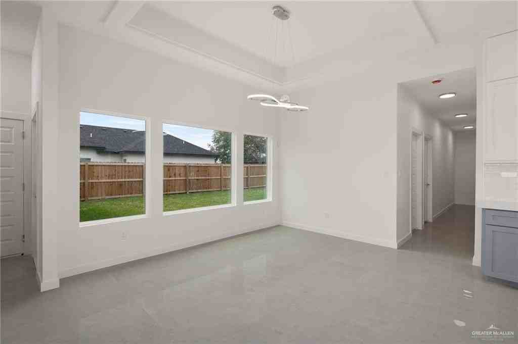 614 Sonny Dr - Photo 5 of 19