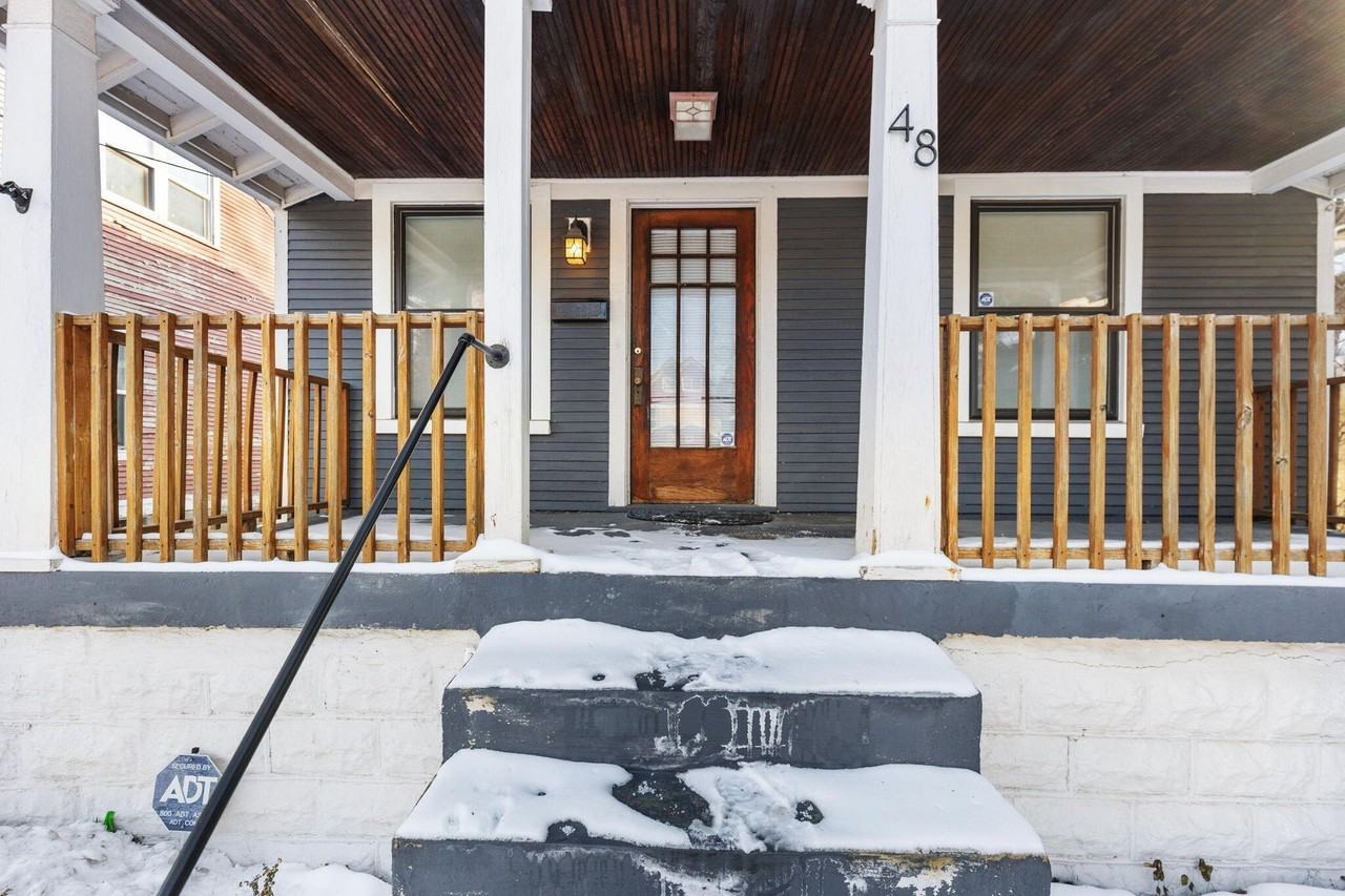 48 Fuller Ave Ne - Photo 3 of 29