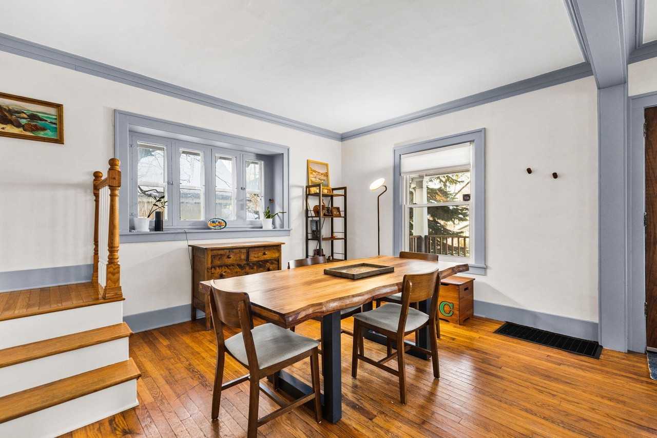 48 Fuller Ave Ne - Photo 6 of 29