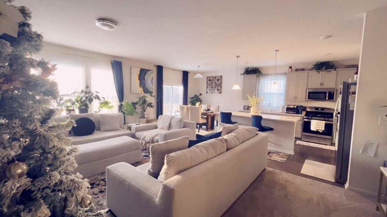 3722 Park Creek Ln - Photo 7 of 18