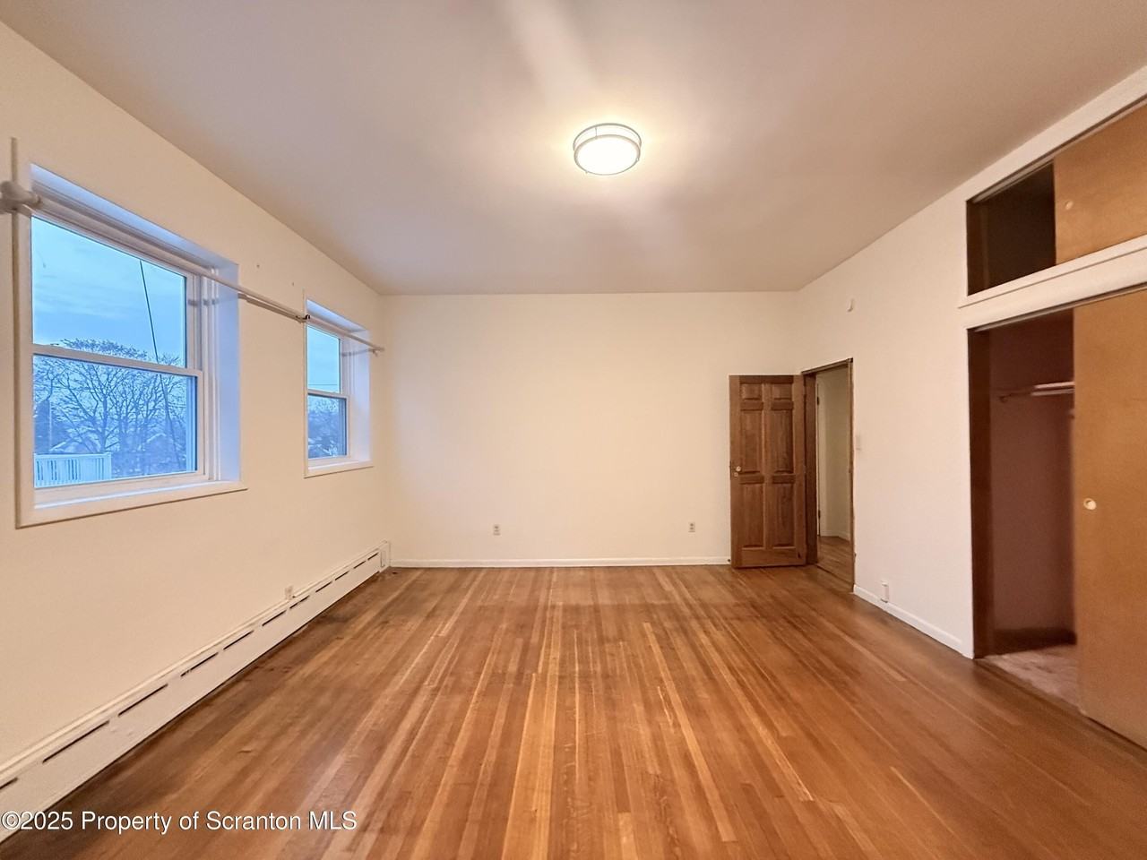 629 Clay Ave Apt 1st #1stFL - Photo 6 of 15