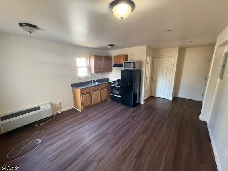 77 Lafayette Ave #4 - Photo 4 of 8