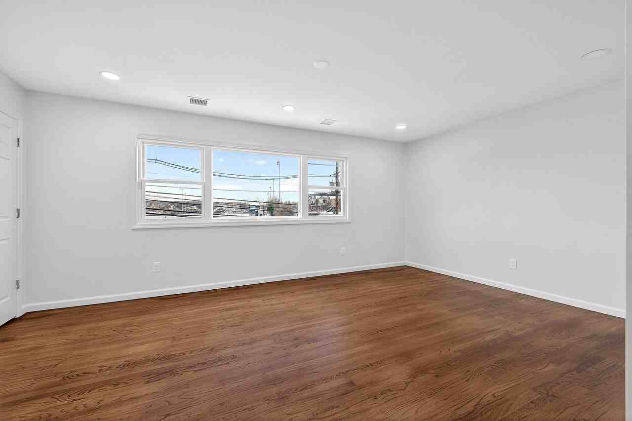 269 Schuyler Ave #2 - Photo 3 of 21