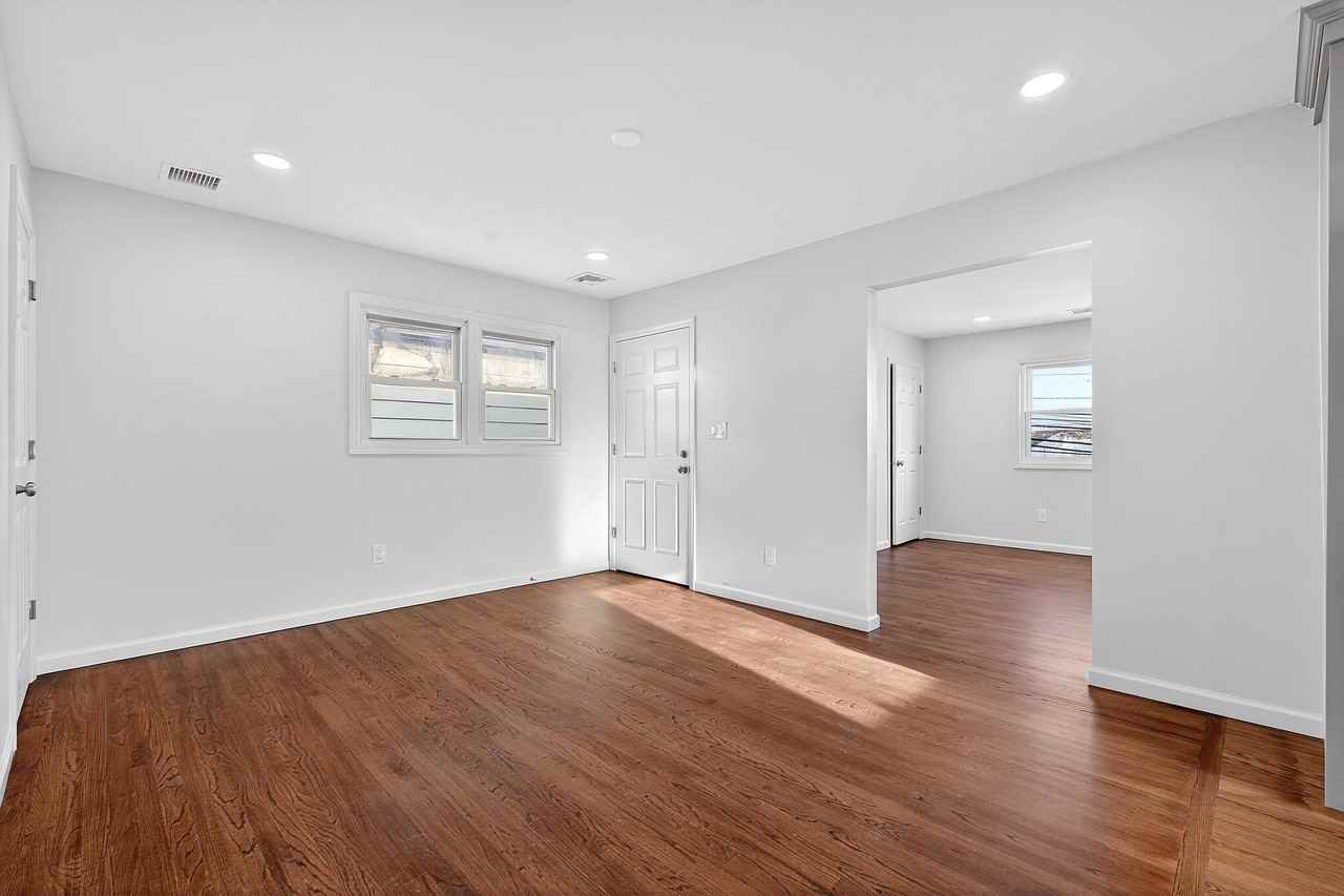 269 Schuyler Ave #2 - Photo 6 of 21