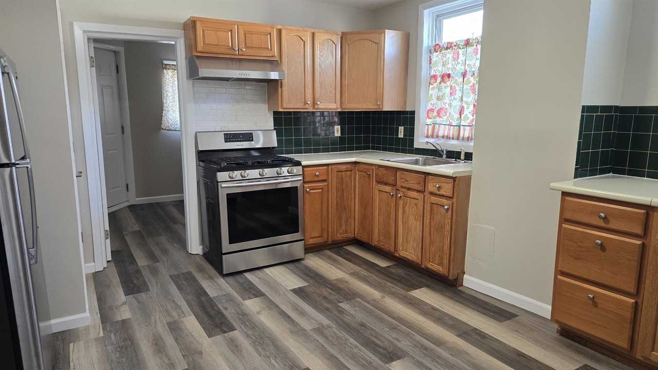 667 Broadway #1 - Photo 2 of 13