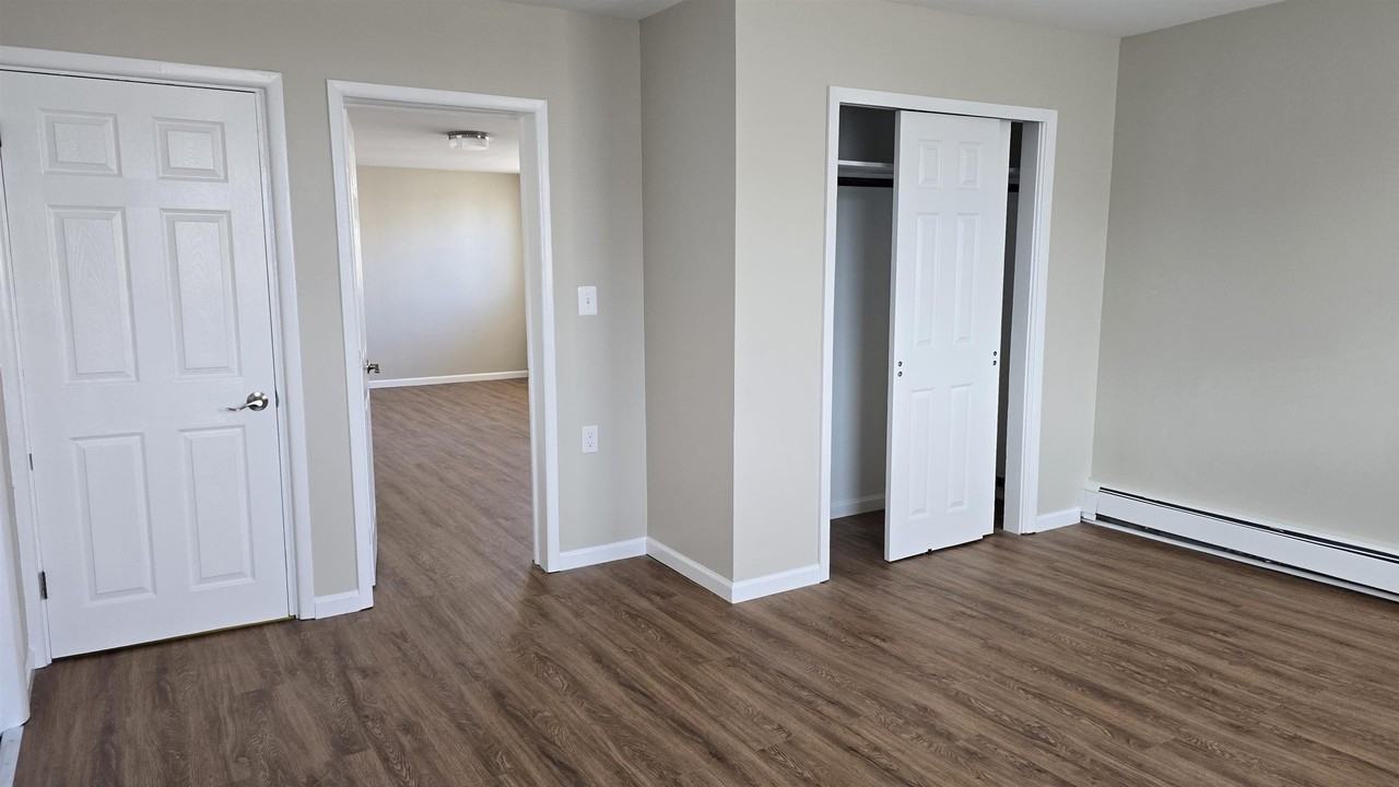 667 Broadway #1 - Photo 6 of 13