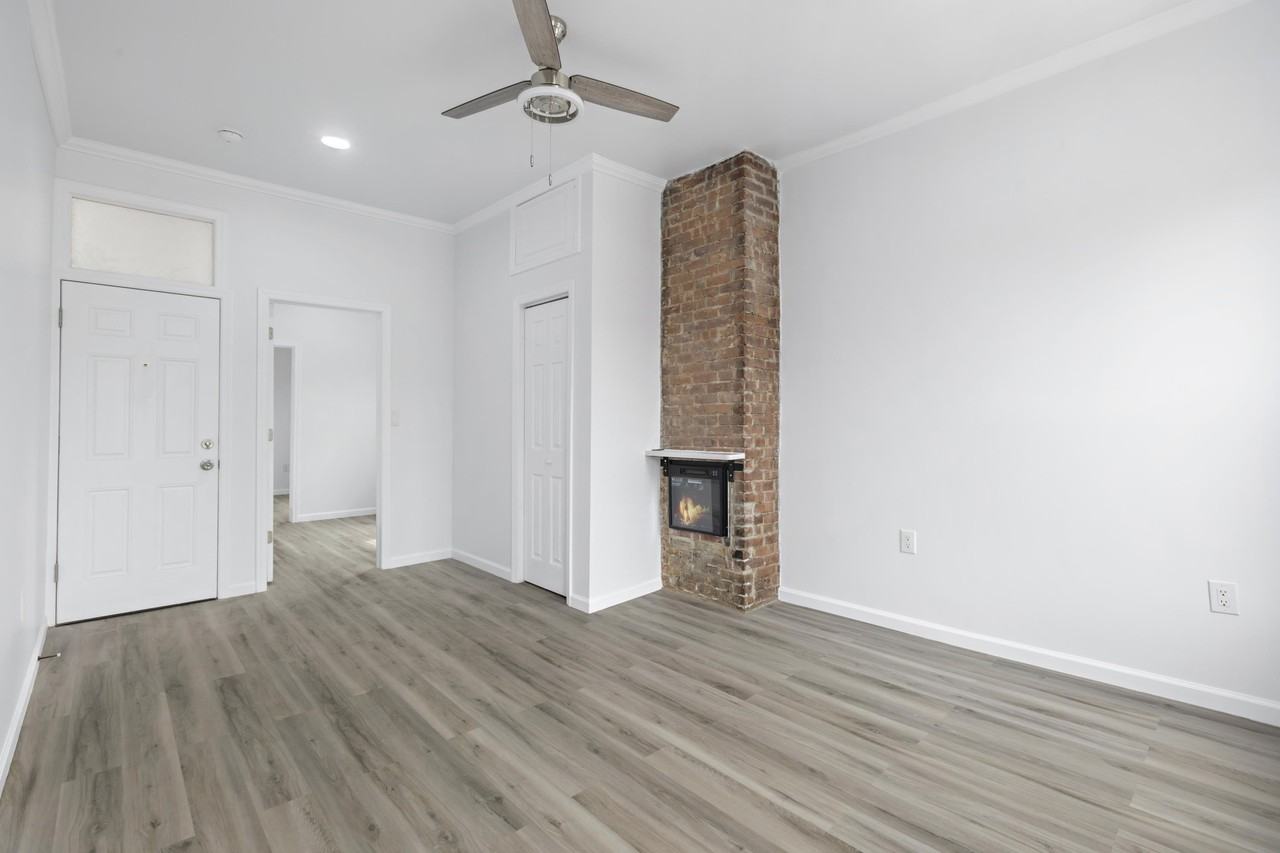 20 Saint Pauls Ave #3L - Photo 7 of 16