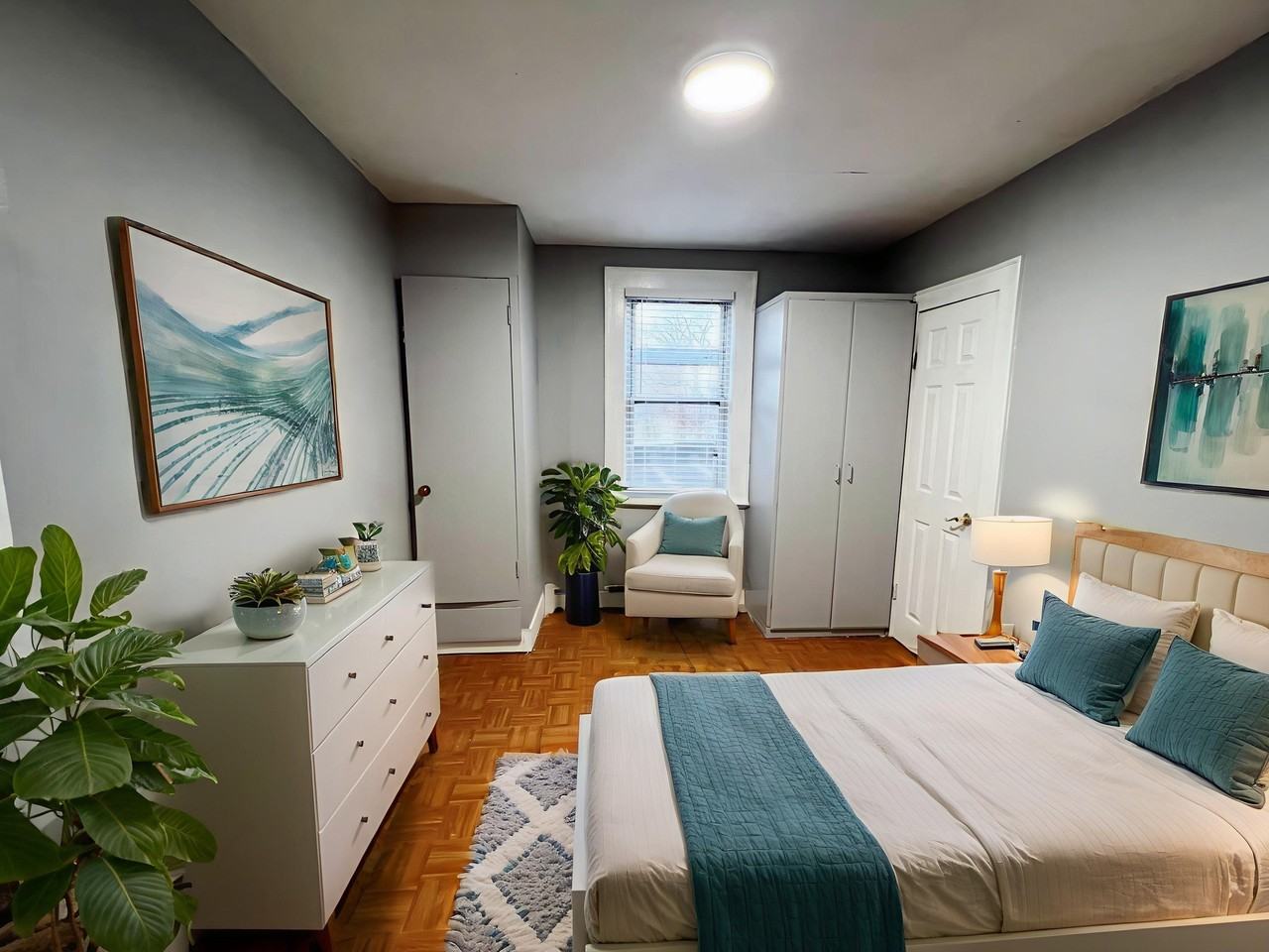 419 Plainfield Ave #5 - Photo 4 of 9