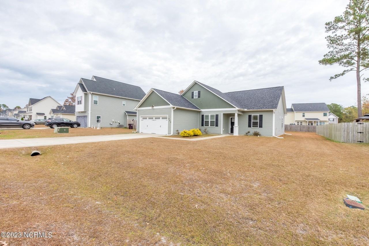 317 Adobe Ln - Photo 2 of 49