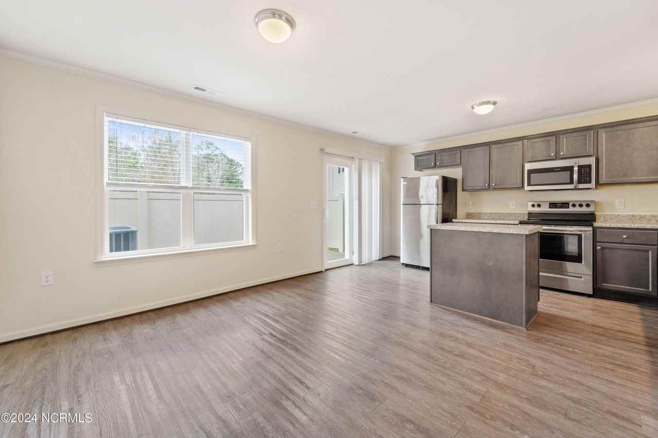 459 Sullivan Loop Rd - Photo 5 of 22