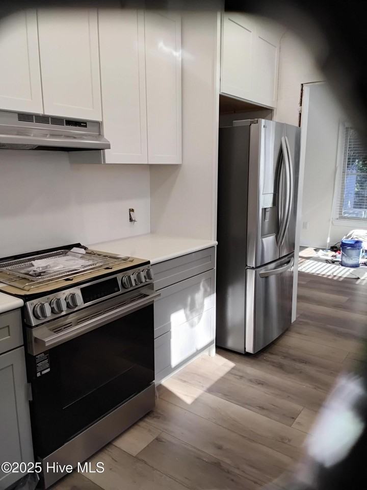 8711 Emerald Plantation Rd - Photo 2 of 25