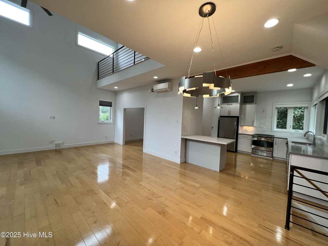 103 S 29th St - Photo 6 of 26