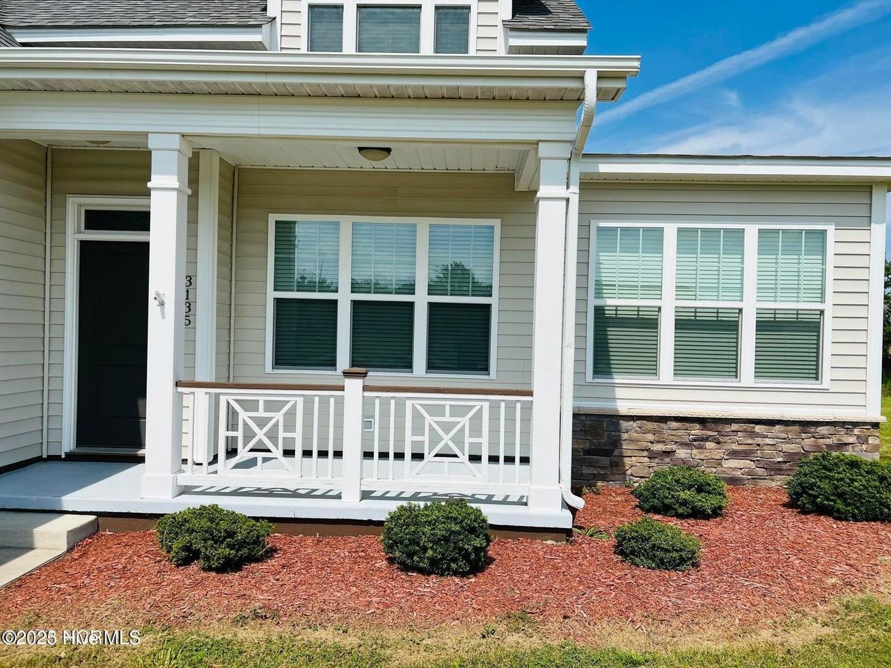 3135 Emery Dr - Photo 3 of 46