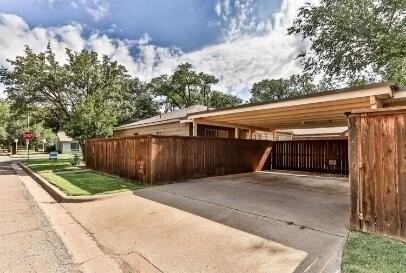 2711 22nd St - Photo 6 of 28