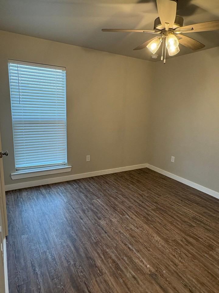 2008 Bryan Ave Unit A #A - Photo 5 of 10