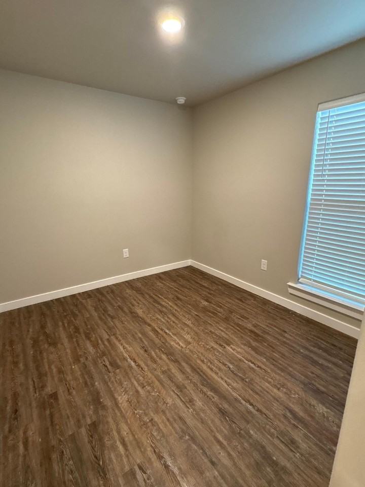 2008 Bryan Ave Unit A #A - Photo 7 of 10