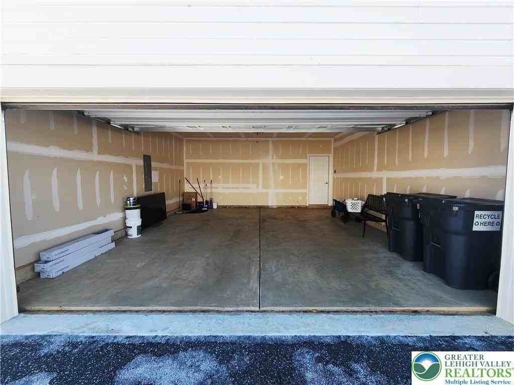 8142 Century Blvd - Photo 6 of 38