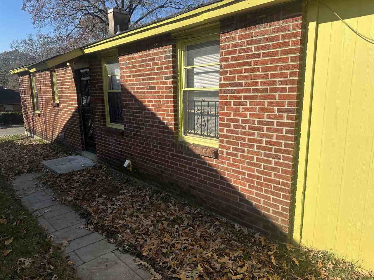 1533 S Parkway E - Photo 7 of 7