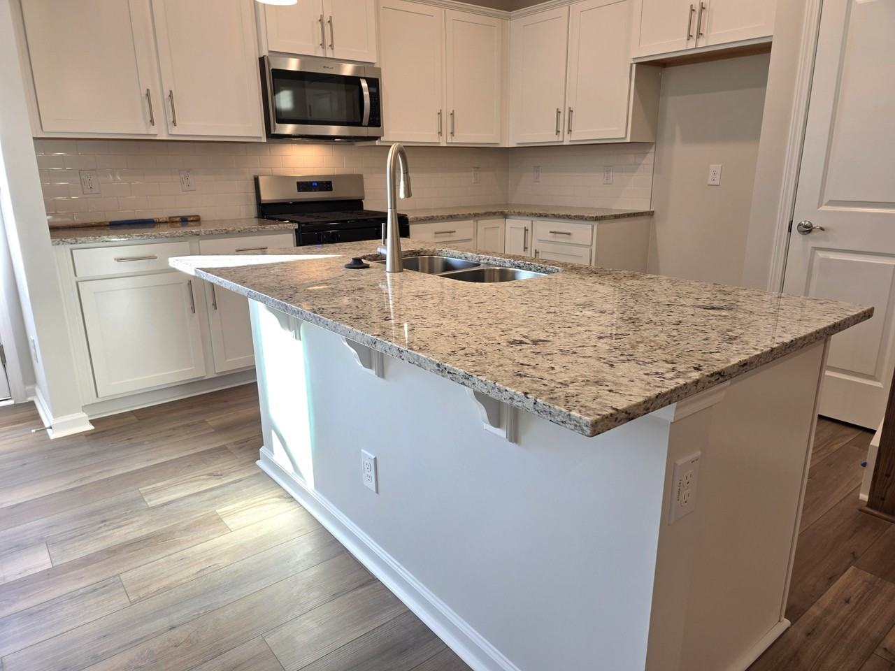 Kidd Place - 4025 - 1 #1 - Photo 2 of 16