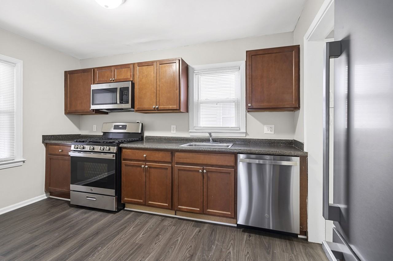 1829 Anne Ave #1 - Photo 2 of 10