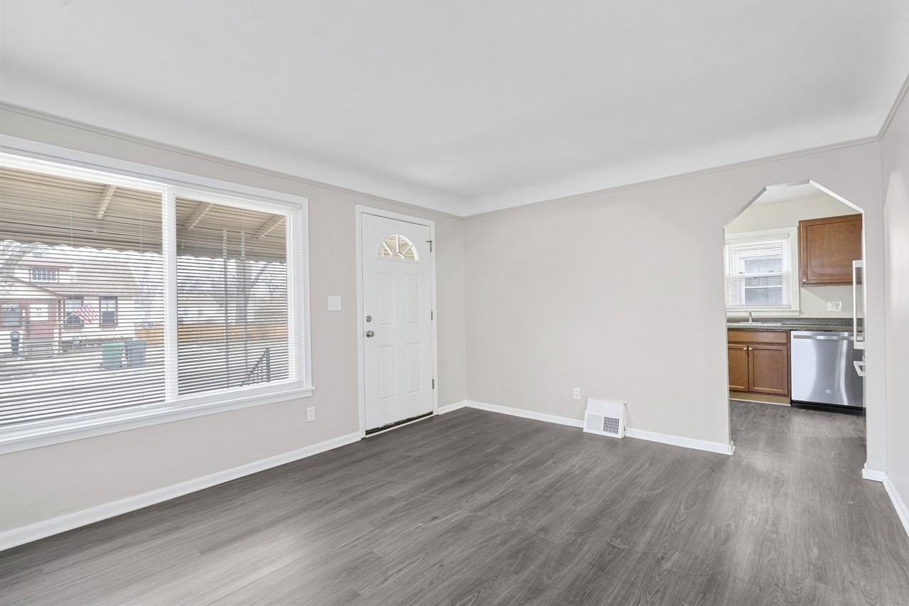 1829 Anne Ave #1 - Photo 5 of 10