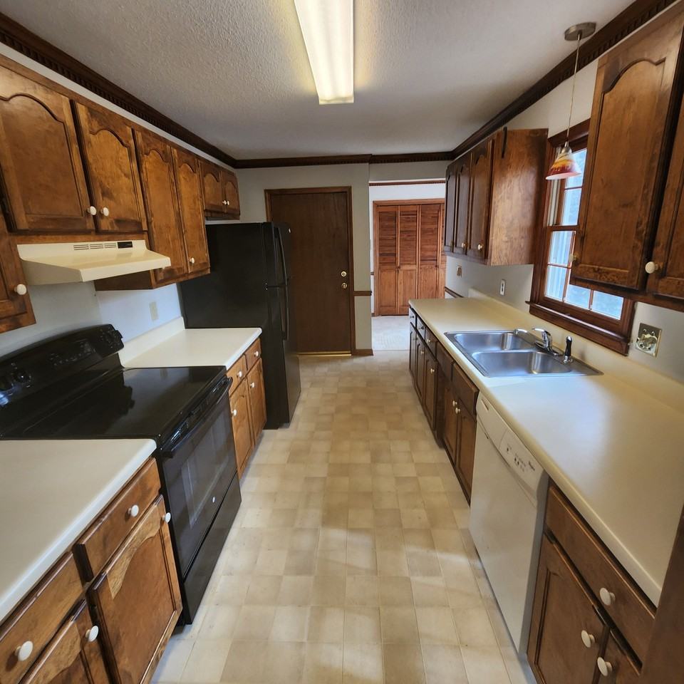 103 Brams Ct #1 - Photo 6 of 12