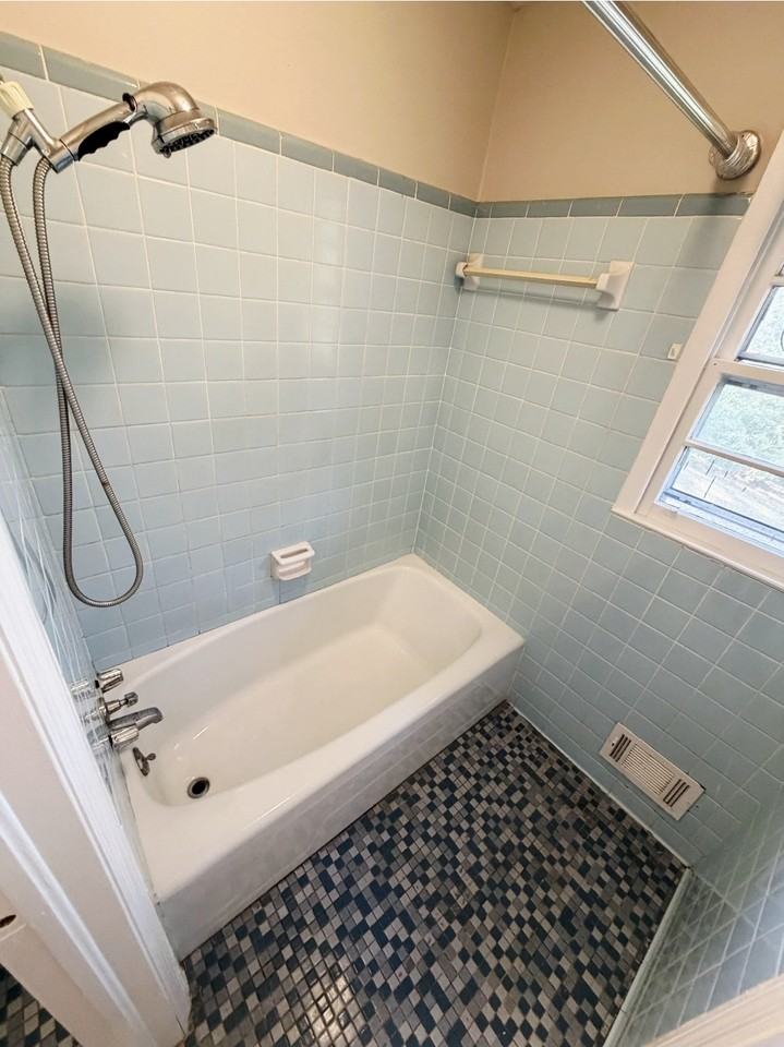 1793 Brookwood Cir Ne #1 - Photo 4 of 21