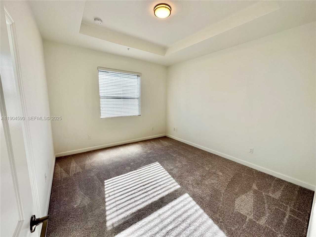 261 Sw 159th Way - Photo 7 of 17