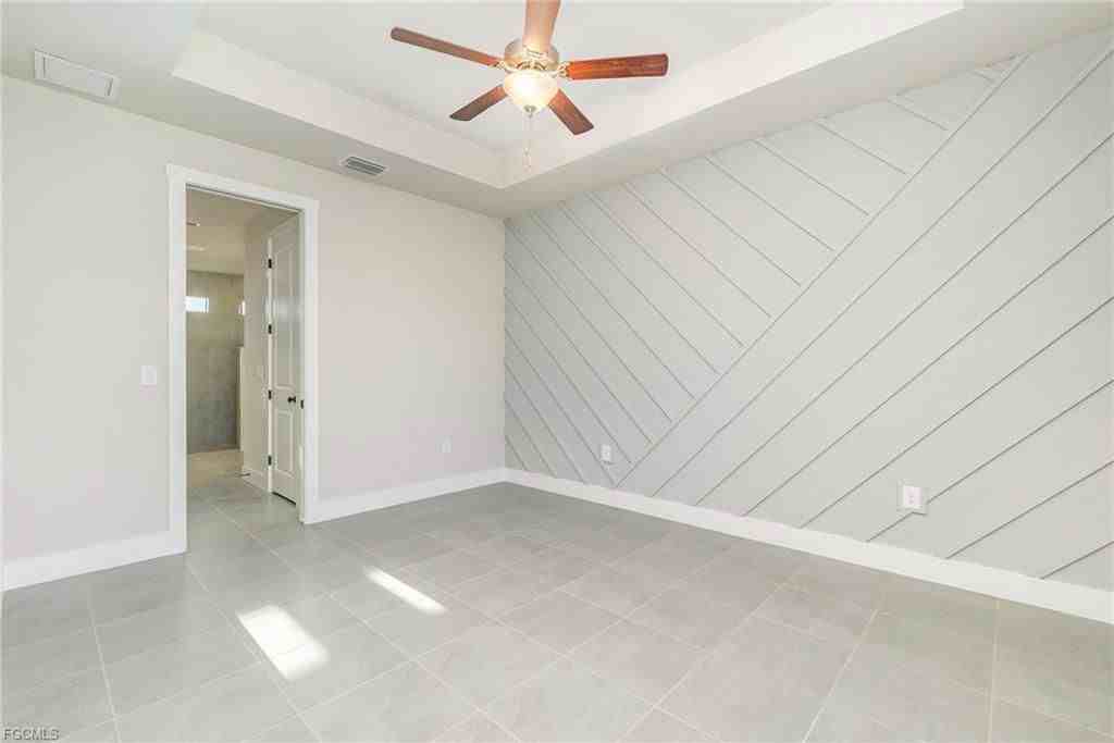 3039 Nw 2nd Pl - Photo 6 of 8