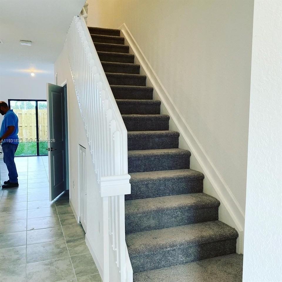 21065 Ne 8th Ave #0 - Photo 3 of 18