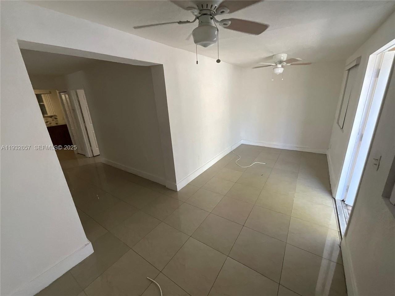 1064 Nw 103rd St #2 - Photo 3 of 18