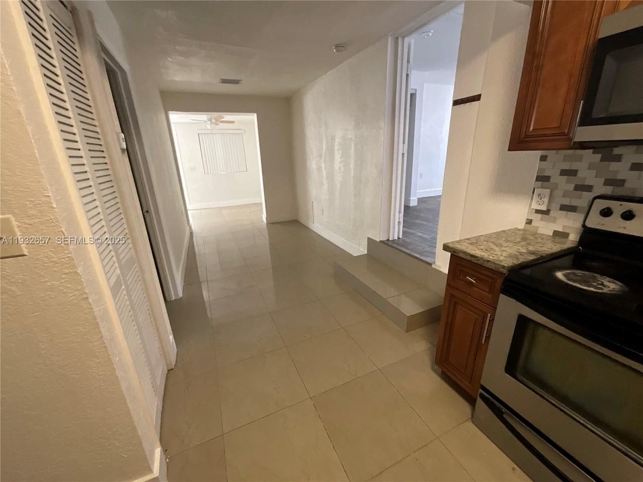 1064 Nw 103rd St #2 - Photo 5 of 18