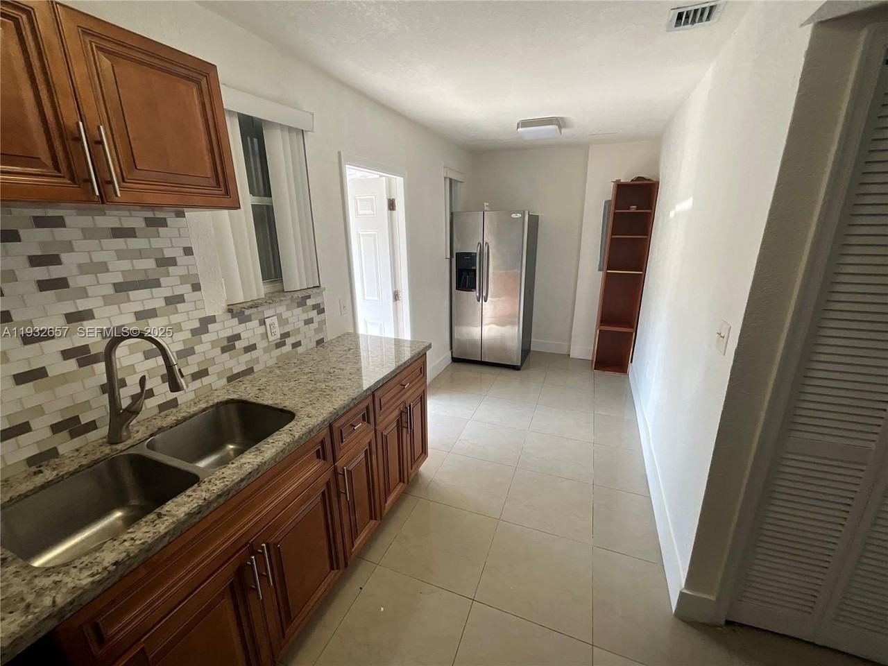 1064 Nw 103rd St #2 - Photo 7 of 18