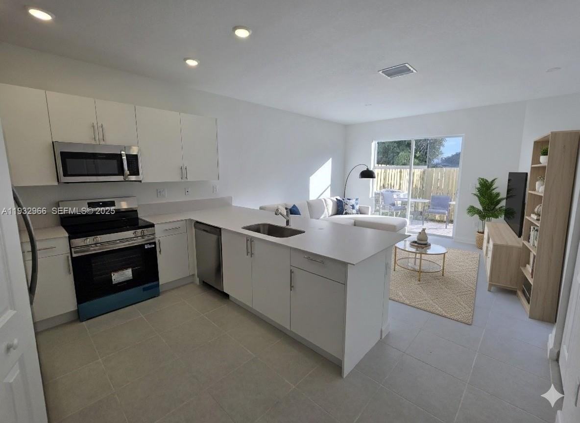 12136 Sw 268th St - Photo 4 of 11