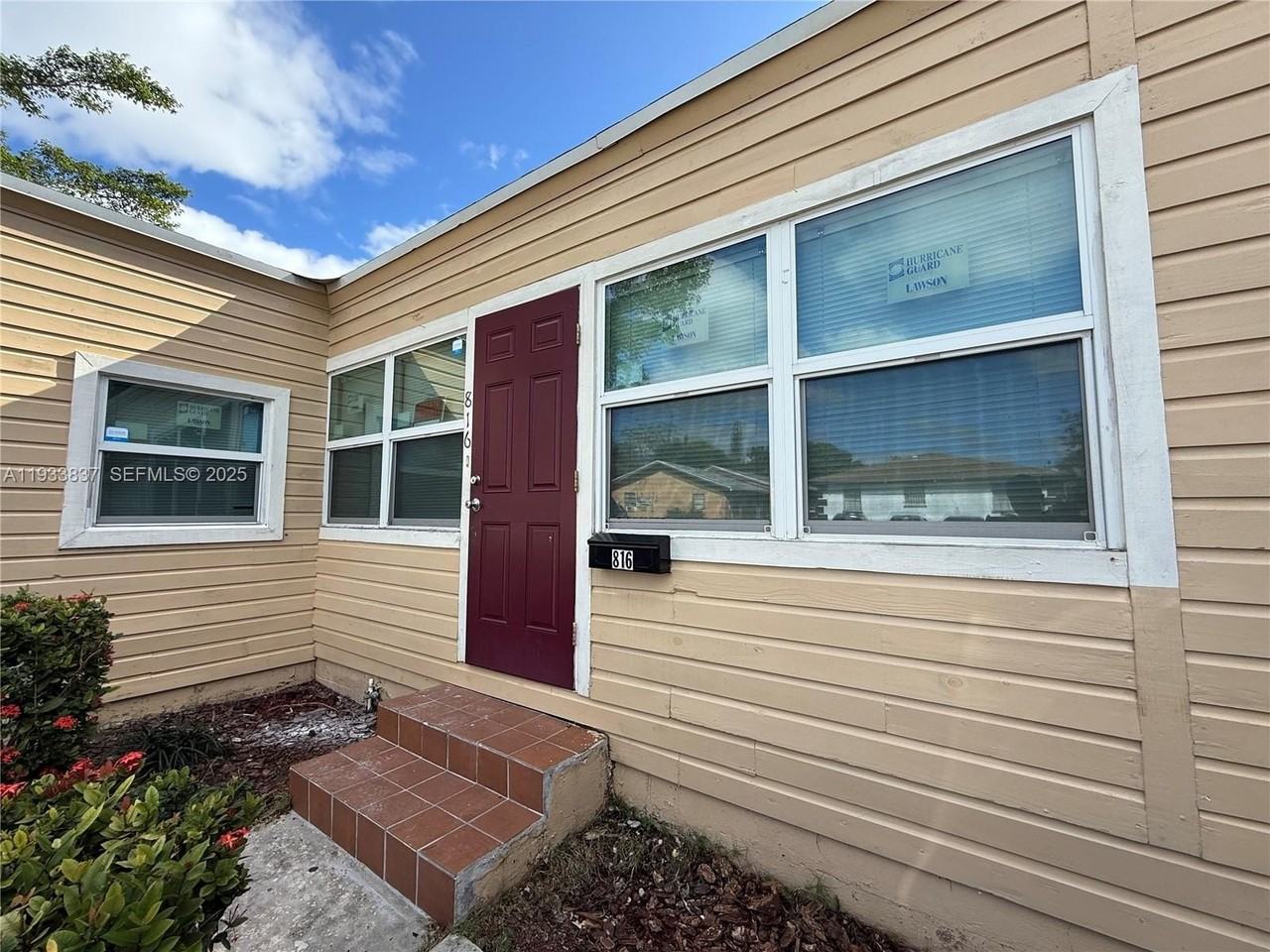 816 5th St - Photo 4 of 28