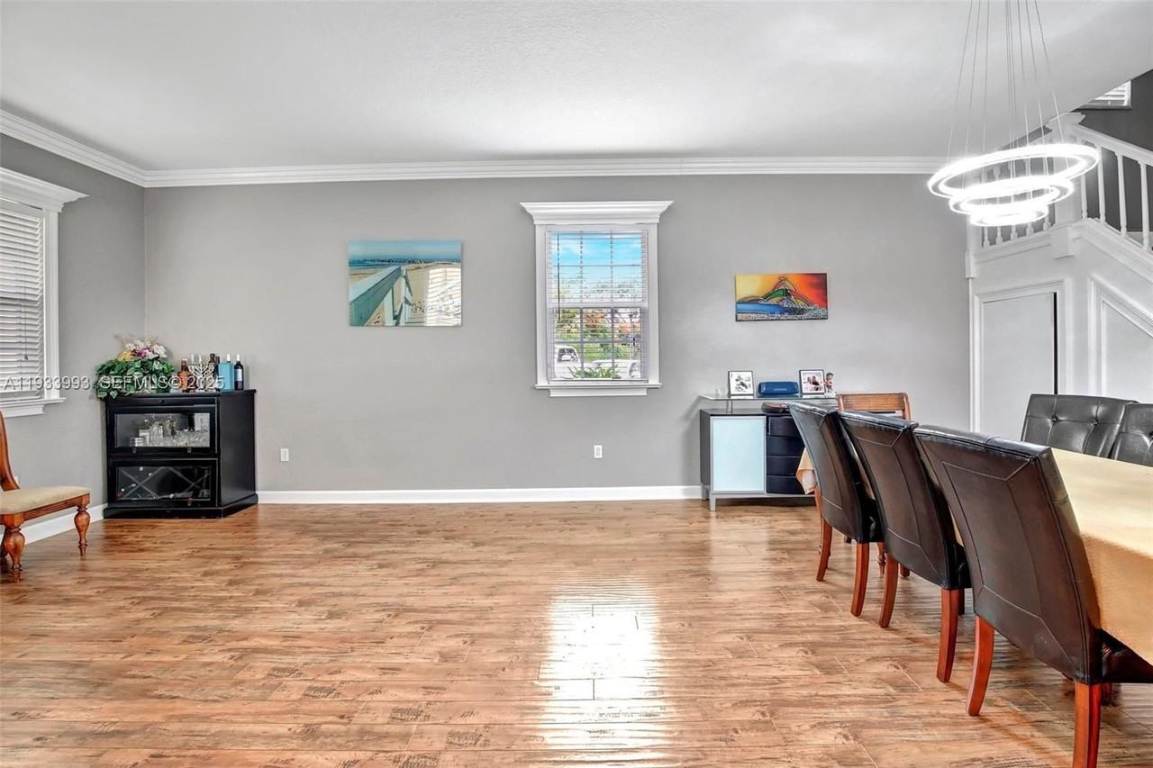 501 Sw 146th Ter #5-7 - Photo 6 of 50