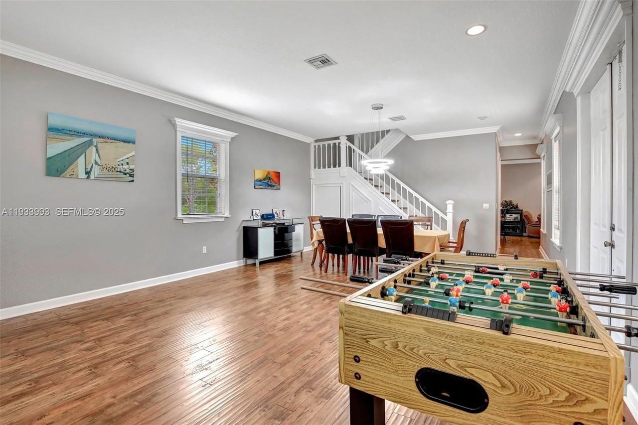 501 Sw 146th Ter #5-7 - Photo 7 of 50