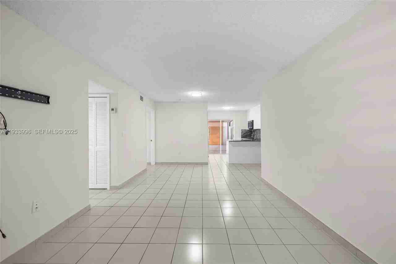 2425 W 76th St #102 - Photo 6 of 36