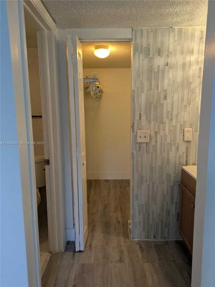 2401 Nw 56th Ave #3-202