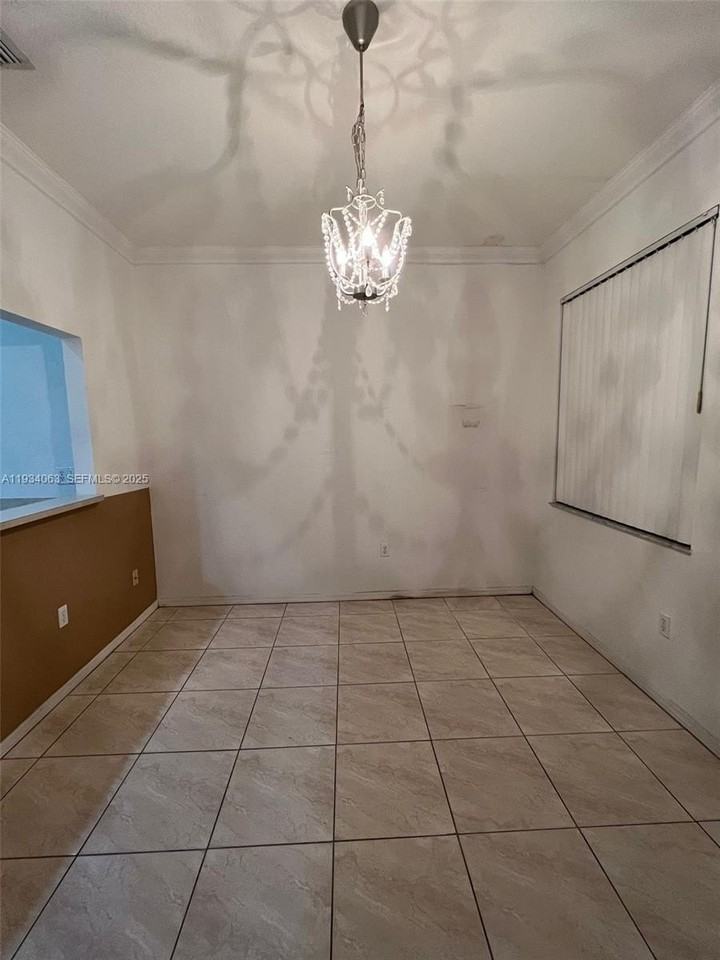 11024 Sw 237th Ln #0 - Photo 6 of 16