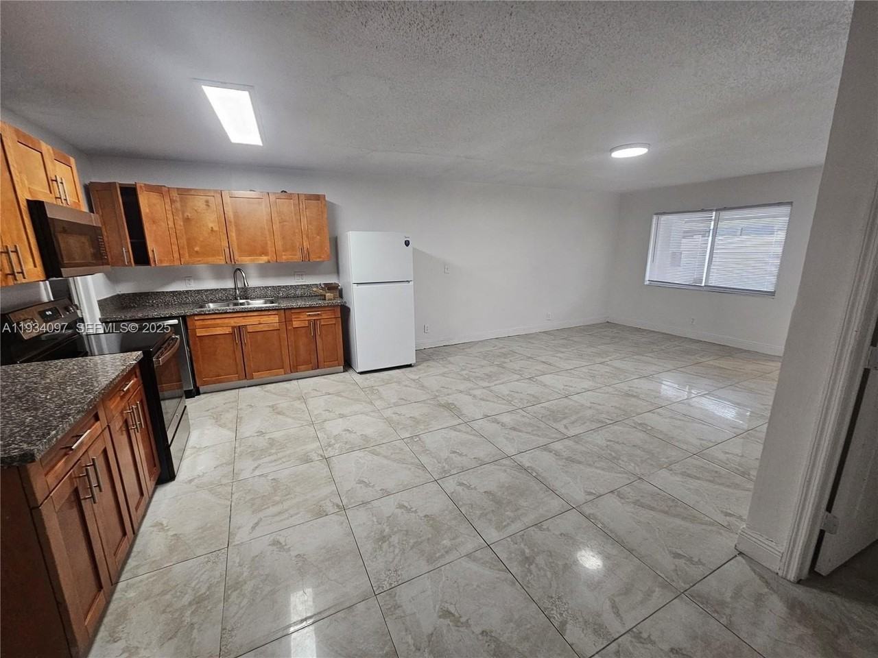 5615 Nw 27th Ct #5615 - Photo 2 of 15