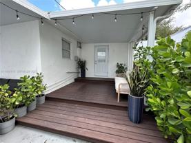 551 Nw 41st St #3 - Photo 1 of 1