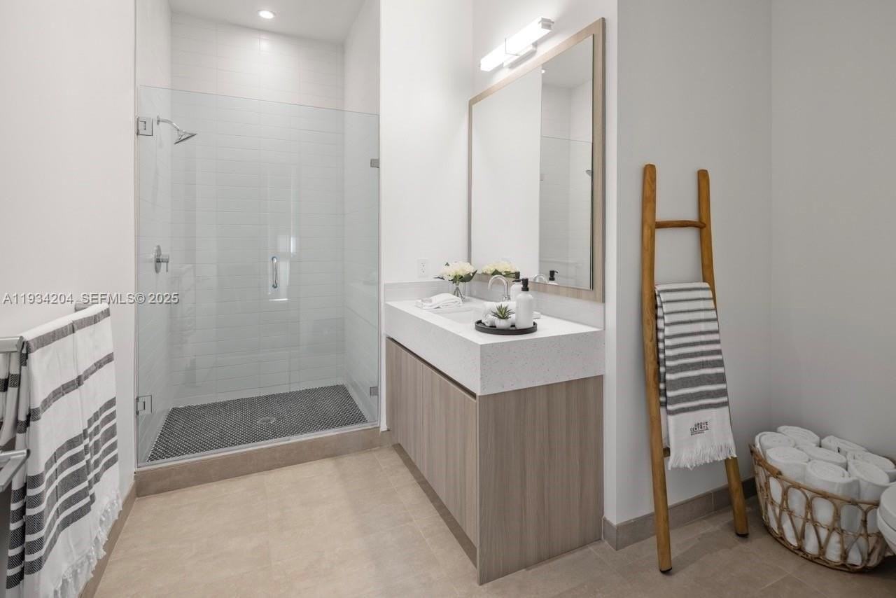 2800 Sw 27th Ter #0513 - Photo 5 of 14