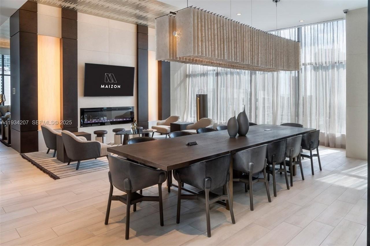 221 Sw 12th St #612 - Photo 7 of 31