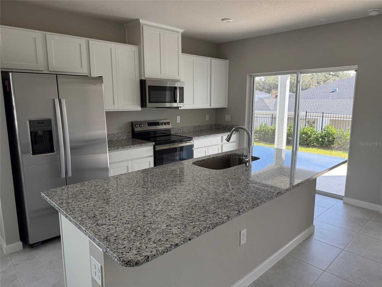 1200 Port Blue Way - Photo 3 of 17