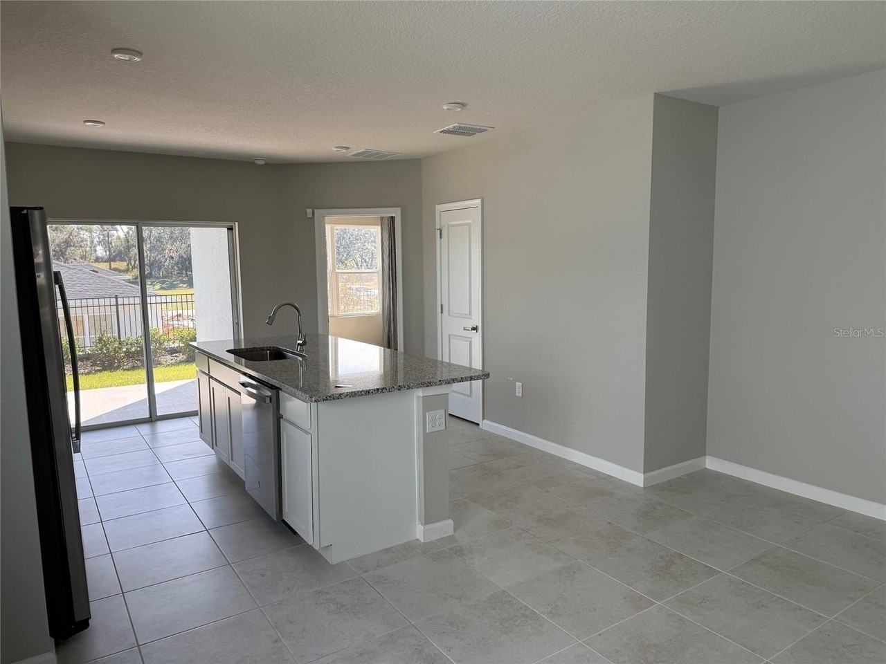 1200 Port Blue Way - Photo 5 of 17