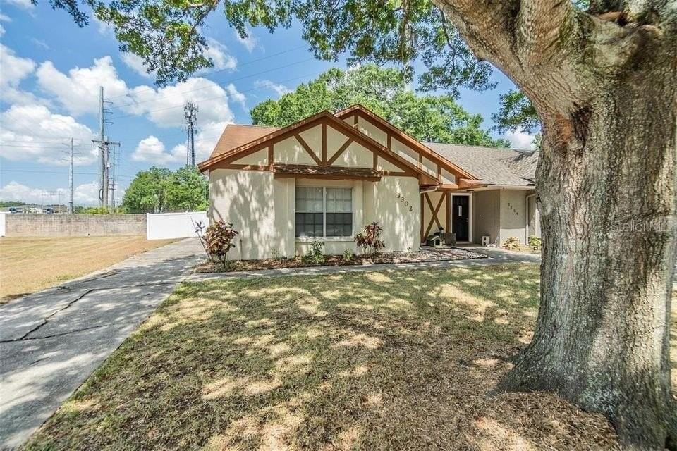 3302 Laurel Dale Dr - Photo 2 of 26