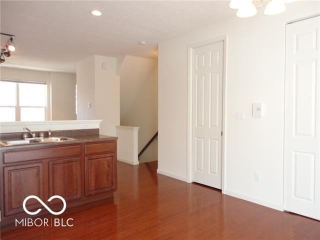 73 Florence St - Photo 6 of 19